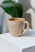 Load image into Gallery viewer, Coyote Cup with handle N.1