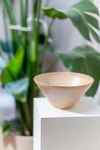 Load image into Gallery viewer, Coyote Bowl N.2