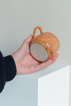 Load image into Gallery viewer, Speckled Rust Orange cup N.1
