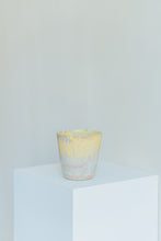 Load image into Gallery viewer, Cup Yellow Roses
