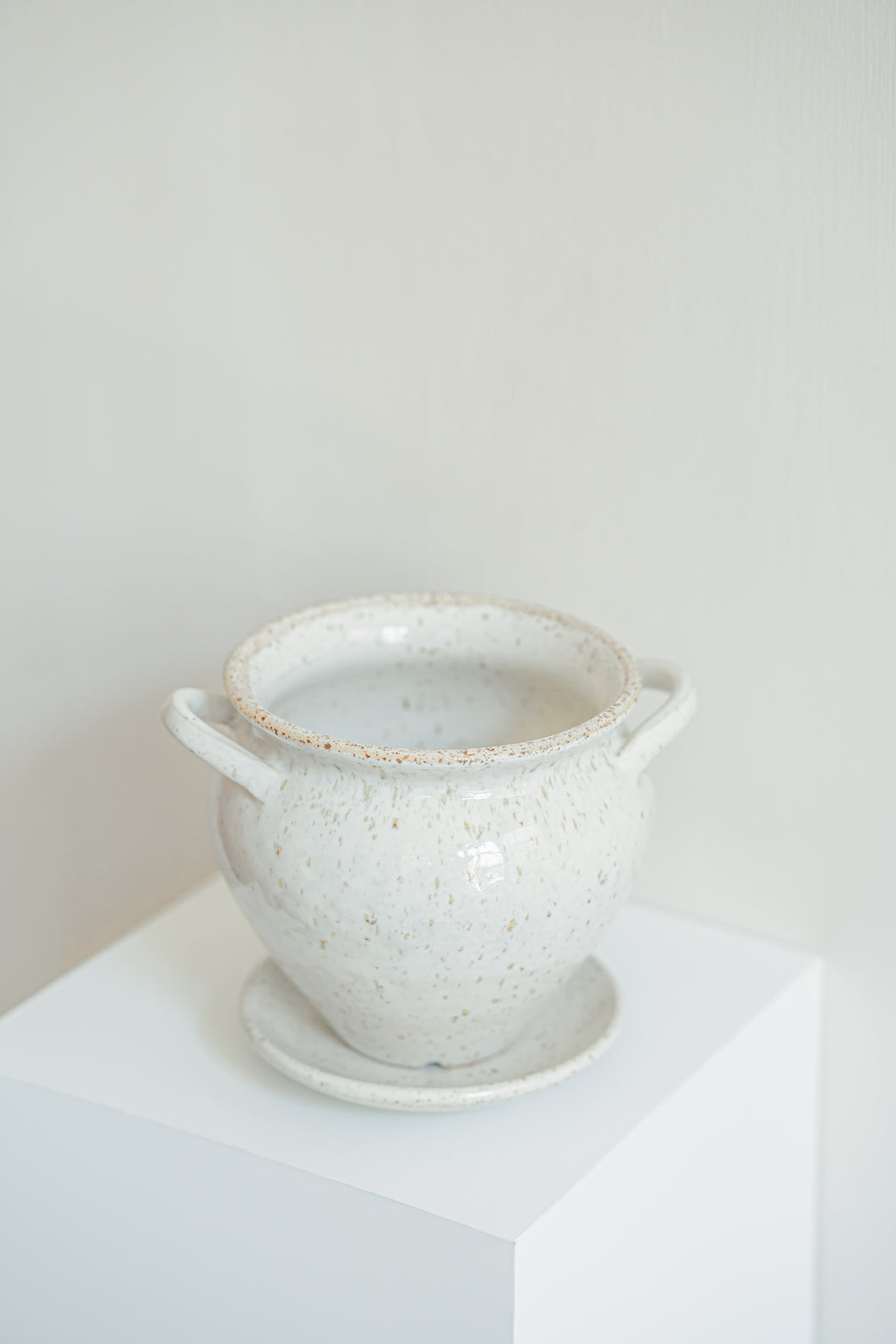 Plant pot White Sands