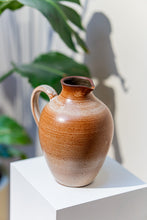 Load image into Gallery viewer, Xocolatl Jug with handle
